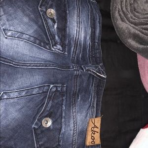 Akoo Jeans